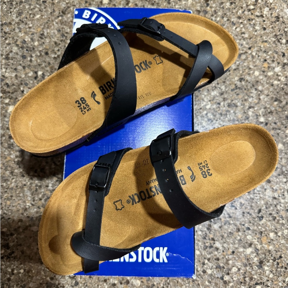 Brand New Birkenstock Mayari. Size 38 narrow foot bed. Color is black.